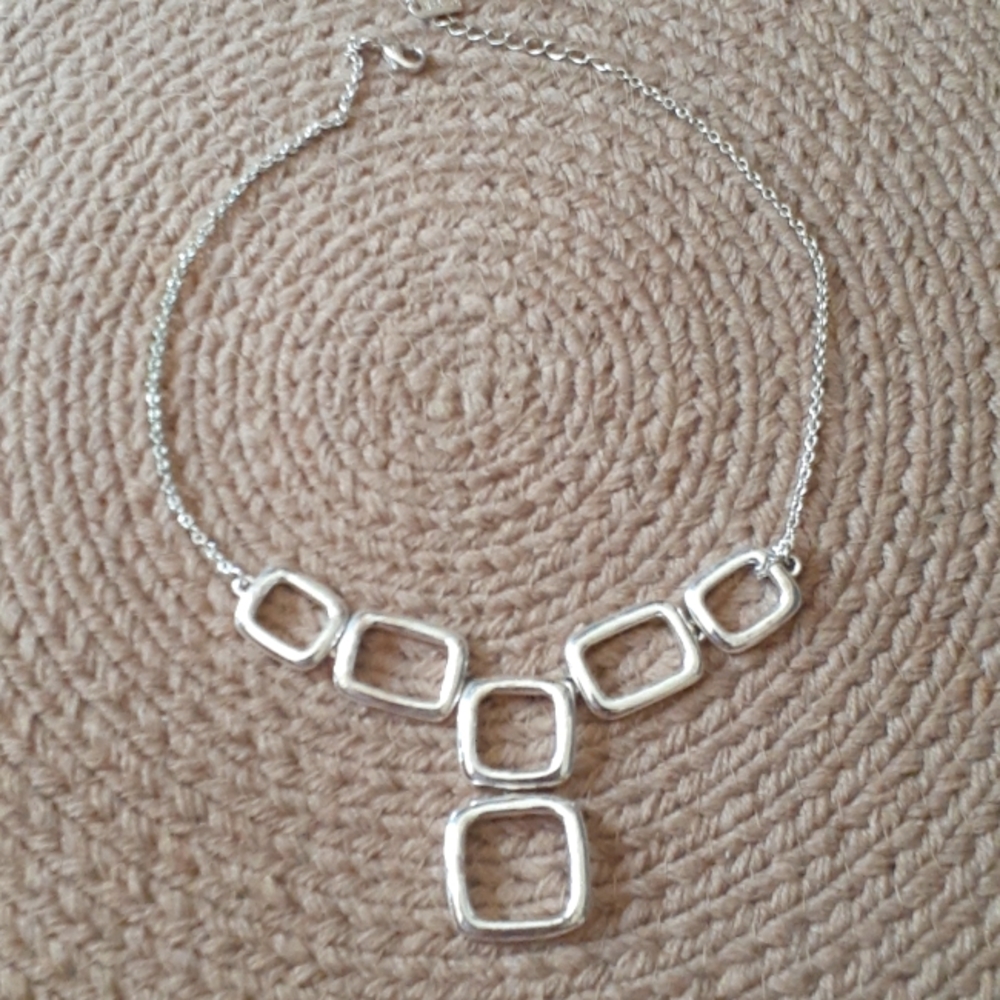 Liz & Co. Necklace NWOT